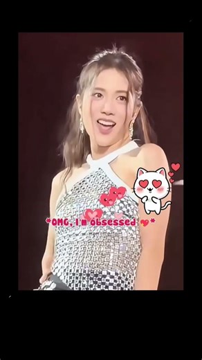 Unnies reaction when Lisa did a body roll🔥