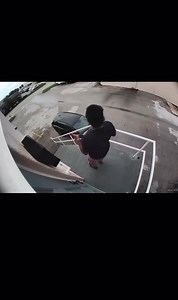 81K views · 1K reactions | Who remembers that one time this lady almost raised my blood pressure!  All the buildings look alike and people always come here thinking it’s the hair salon. Mind you I have a sign on my door and a big sign on the building with my business name. | Waxing Queen | Facebook