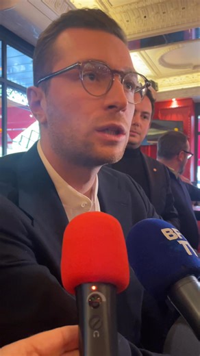 NÎMES : « Je suis convaincu que le Rassemblement national arrivera au pouvoir » Jordan Bardella, le président du RN, s’est exprimé lors de la séance de dédicace de son livre à la Grande bourse. | ObjectifGard