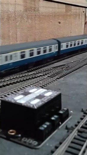 Hornby Class 43 HST Intercity #shelvingtonmodelrailway