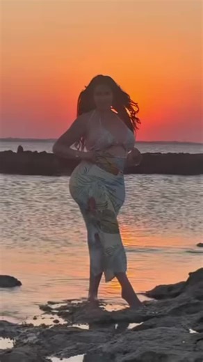 Annya Fashion: Summertime Styles from France