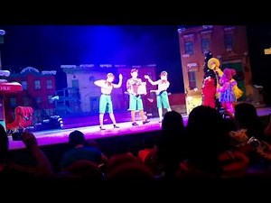 Universal Studios Singapore (USS) - Sesame Street Saves Christmas - 3