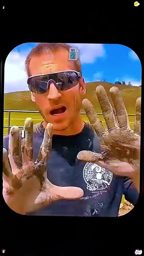 htixpn37 (@htixpn37)’s video of i wash my hands with concrete cam