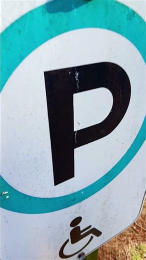 hitting metal sign with water bottle by cap sound effect