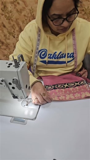 Bablikinha03 on Instagram: "Pant ki mohri guum kaise kre🧵🪡#reels #fashion #trending #explorepage #boutique"