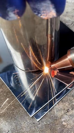 Blaze Welding #blaze #welding #fire #metal #heat #create #forge | Blaze Welding