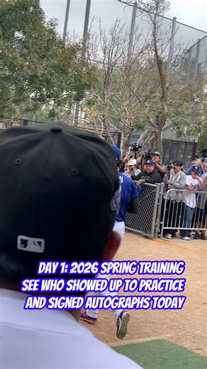 First day back at the Dodgers Spring Training Camp 2026 💙 See who showed up to practice today and stopped for autographs! ⚾️ #Dodgers #SpringTraining #MLB #CamelbackRanch #Ohtani