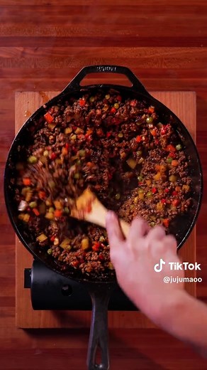 Arroz a la Cubana: A Filipino Culinary Delight