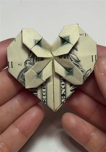 Learn to fold a bill in beutiful figures with Paty Origami Tutorial #satisfying #art #origami #folding #trending2026