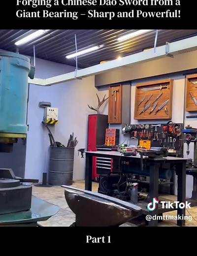 Forging a Chinese Dao Sword from a Giant Bearing