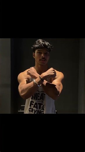 Gym motivation #fitnessjourney #bodybuildingmotivation #alopex #weightgain #minivlog