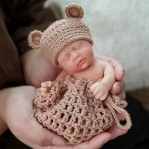 Micro Reborn Baby Doll Silicone Full Body 7 Inch Lifelike Sleeping Closed Eyes Baby Girl Miniature Realistic Newborn Doll Looks Real Doll with Clothes Accessories Gift Set
