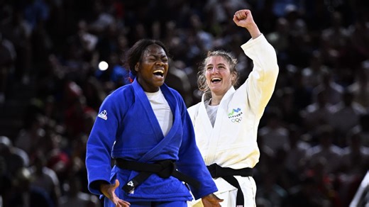 JO 2024: Bleu ou blanc, pourquoi les kimonos du judo sont-ils seulement de ces deux couleurs?