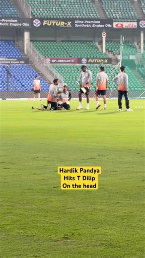 Hardik Pandya hits T Dilip fielding coach on the head - T Dilip Injured