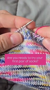 🤍 Free sock pattern! 🤍 Are you ready for a simple sock pattern? 🧦 I took all my favorite sock techniques and put them into one free vanilla sock pattern. Cabled cast on, magic loop, heel flap and gusset, and a kitchener toe. Comment the word "sock" and I'll send you my free sock pattern 😊 | Knitlifeoils