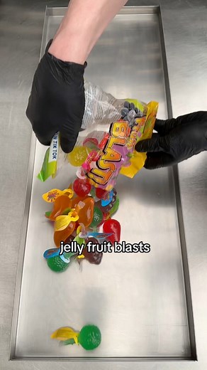🥶🍇😧Jelly Fruit Blasts… FREEZE DRIED!😧🍇 #reels #viral #satisfying #asmr #explorepage #candies #freezedried | Poppin Candy