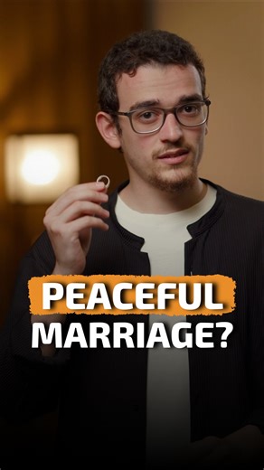 Towards Eternity on Instagram: "Ever wondered how some couples stay peaceful and loving through all challenges?* 💭 A peaceful marriage is a blessing earned through patience. Say sorry, respect one another 🤝, and keep your home free from what’s unlawful ❌. Control your screen time 📵⌛ and dedicate yourself to Salah 🕌, Qur’an 📖, and seeking knowledge. ✨ May Allah bless every home with love and peace. Ameen. LIKE, COMMENT AND SHARE 👉 For more, follow @towardseternity 3114r"