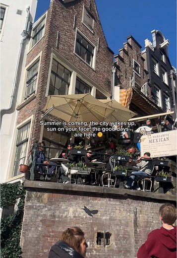 Exploring Amsterdam’s Eco-Friendly Boat Tours