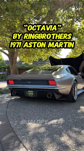 Start up! Octavia a 1971 Aston Martin DBS Custom built by @ringbrothers with over 12,000 hours into the build. Featuring a supercharged V8 and a manual transmission. | Jalopy_Jeff