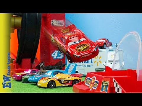 SUPER STUNTIN ACTION! Lightspeed loopin launcher from Disney Cars Toys Story Set カーズ 2016