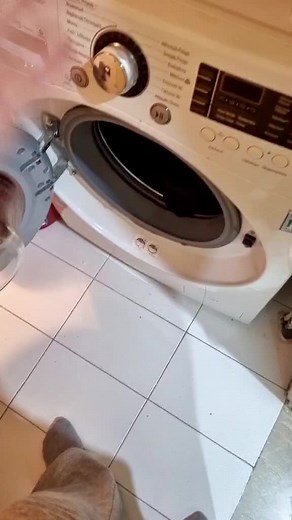 Exploring the Features of a Front-Loading Washing Machine