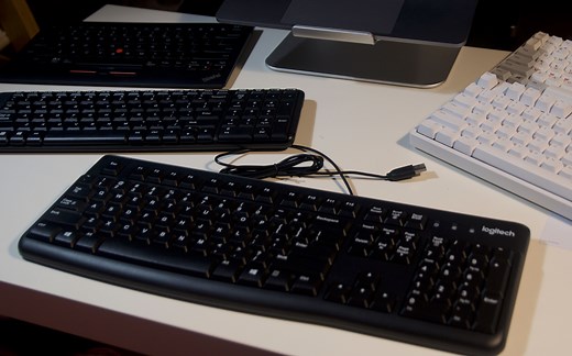 Logitech罗技K120键盘开箱，顺便跟几个机械键盘对比感受下