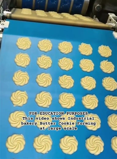 Industrial Baking #shorts #FoodProduction #Industrial #Engineering #Satisfying #Bakery #Automation