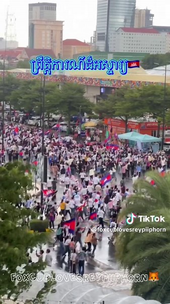 As a country that was once colonized, I understand better than anyone the loss, pain, and grief that comes from war. I utterly despise war because it has taken away our loved ones. I yearn for peace and support peace. I love you, I love Cambodia. I see the compassion and sorrow of the Queen of Cambodia for the suffering her country has endured. Peace is beautiful; please preserve it. @SreyPiiPhorn♾️🇰🇭 @Support Sreypii @Miss Cosmo @👾Snack Khoai Môn Miss Cosmo Cambodia Phorn Sreypii 🇰🇭🇰🇭🇰�