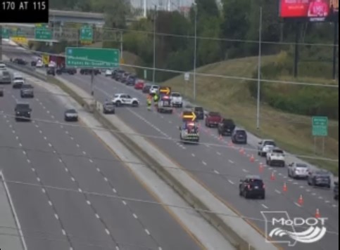 4 dead in multi-vehicle wrong-way crash on NB I-170