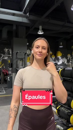 Intègre ces deux exercices à ta séance épaule ! Pour le face pull, amène bien la corde au niveau de ton front pour maximiser le recrutement du deltoïde postérieur (ton arrière d’épaule) Toutes les queens qui ont mon programme SCULPTE (dispo sur mon site) ont réussi à avoir de belles épaules dessinées ! Transforme-toi avec moi en suivant ma méthode d’entraînement 🩷 Ensemble @AYBL code GATH10 #musculation #gym #fitness #gymgirl #gymrat #gymtok #muscu #fittok