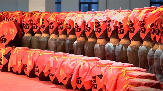 From production lines to tourist attractions, industrial tourism is emerging as a new growth point in parts of China. Many companies are opening their factories to offer tours, sightseeing, hands-on experiences, and shopping. | China Xinhua News