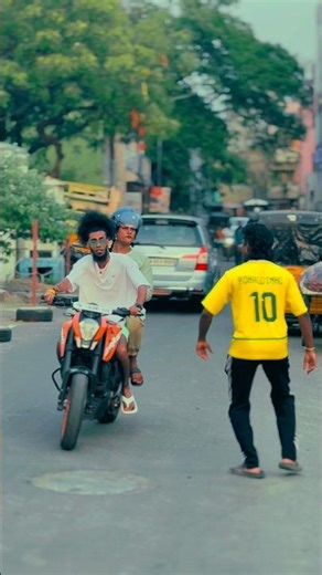 😜🤣Thambi ku helmet iruku ok…unaku Enga pah🤣🔥 #funny #comedy #vimal_official