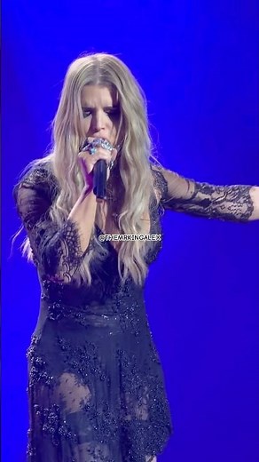 JESSICA SIMPSON LEAVE LIVE LAS VEGAS 11.8.25 #JessicaSimpson #Vegas #FYP