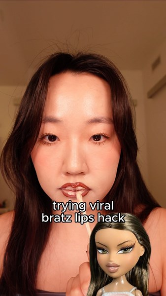 Trying viral bratz lips 👄💉💦 #lipcombo #makeuptutorial #makeup