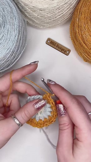 Crochet cluster stitch #clusterstitch #crocheting #crochetwithme #mccdesignz #learntocrochet | MCC Designz