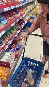 155K views · 3.5K reactions | cooking on a budget part 874 mums stuck at lidl with £5 #food #foodie #foodreview | Right Guys Reviews | Facebook