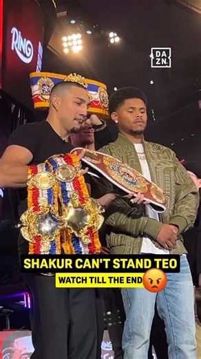 He hit him with the side eye! 👁️ 🎟️ Buy #RING6 | Teofimo Lopez vs Shakur Stevenson | Jan 31 | Exclusively on DAZN | @RingMagazine 🤳 | DAZN