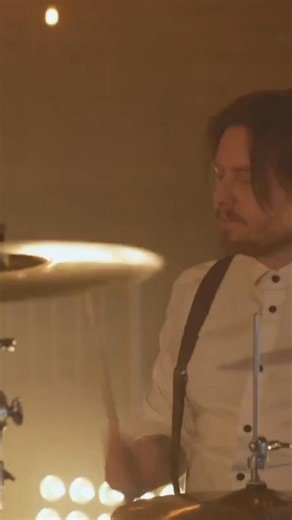 Here’s something from Chasing Eden... their take on a classic hit. 🎶 🎧 Check out www.aceslive.co.uk for more amazing bands. #AcesLive #WeddingBand #LiveMusic #CoverSong #UKEvents #ChasingEden #IndieBand #CoverSong #NewMusic #RisingArtists #AcesLive #LiveWeddingBand #WeddingTok #PartyBandUK #FirstDanceMoments #UKWeddings | Aces Live