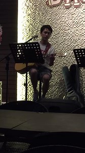 Maico Teh performing 月半小夜曲(live)