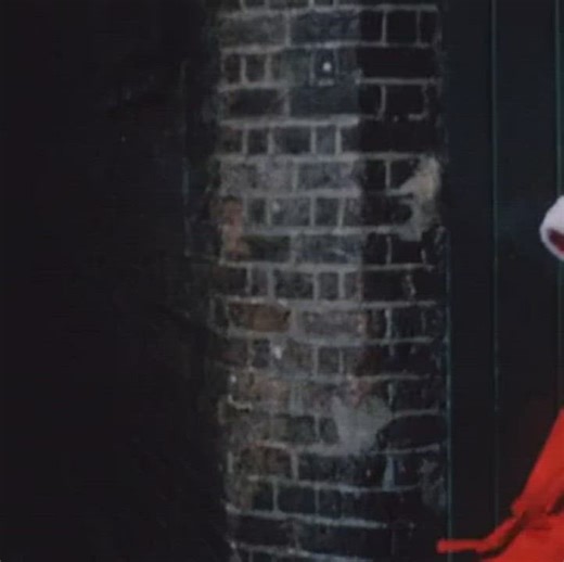 Pat Astley -- Don't Open Till Christmas (1984) -- 4th annual posting. Wishing everyone here who celebrates it a very Merry Christmas.