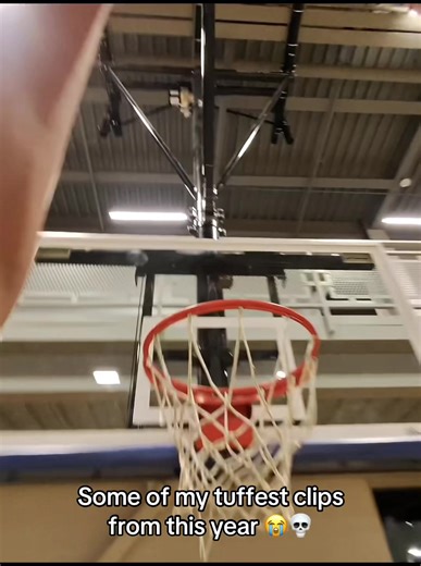 People reactions to them make it 10x funnier 😭💀 #fyp #goviral #basketball #fypシ