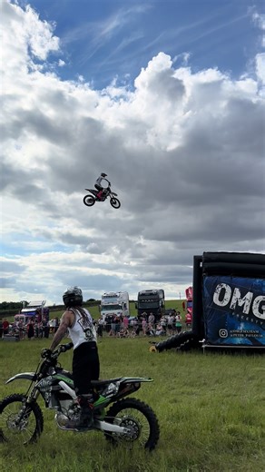 Motocross Life: Essential Tips for a Great Day on the Tools with @victorantunez8117