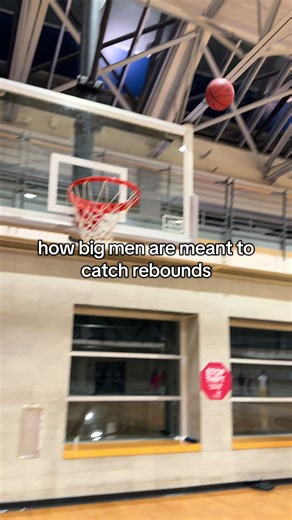 How Big Men Can Catch Rebounds Effectively in Basketball
