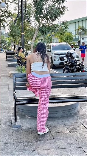 Ripped pants joke