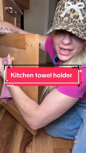 This tiny kitchen upgrade is so affordable and you won’t understand why they don’t come up with this sooner. #kitchenhacks #homefinds #organizedkitchen #towelholder