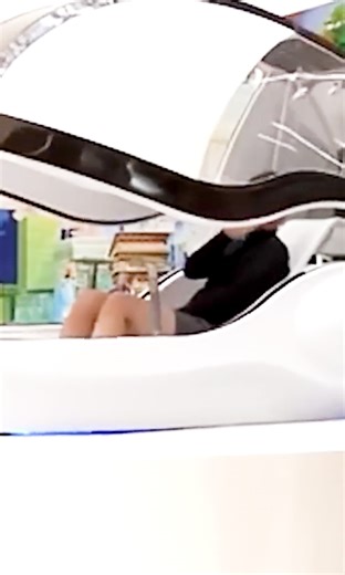 Une machine à laver pour les humains ? 🤯 | Poisson Fécond