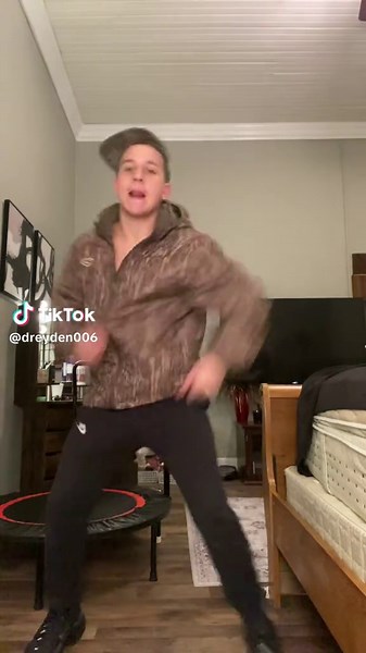 Dreyden (@dreyden006)’s videos with original sound - ️AI