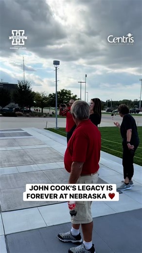 Fans lined up ahead of tonight’s Nebraska vs. Michigan match to take photos with John Cook’s statue. ❤️ #GBR | Centris Federal Credit Union | Hail Varsity