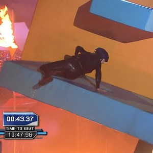 Diving head first into the competition! 🥊 | Wipeout