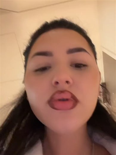 301 How to make your lips look bigger | lips